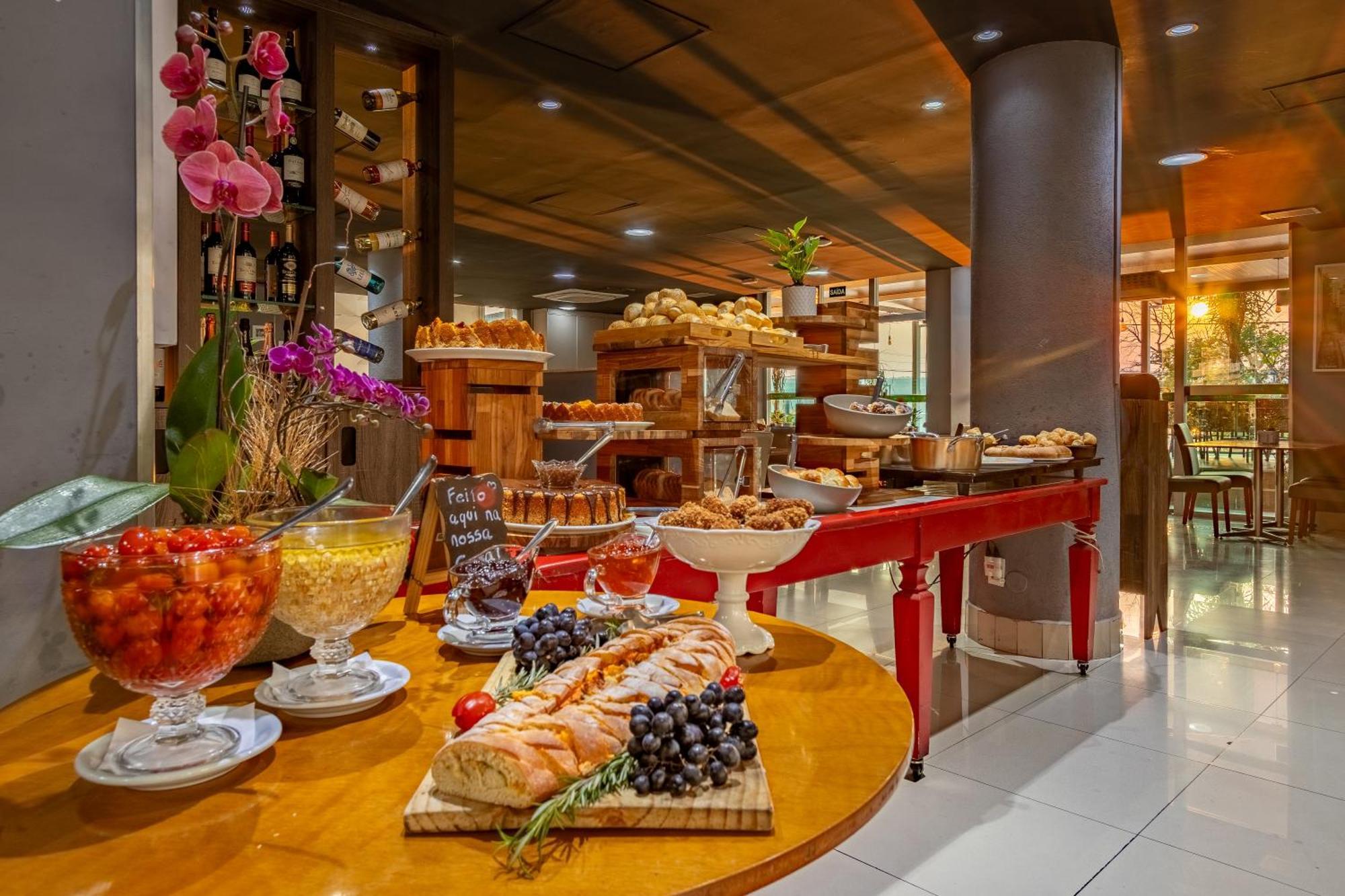 Esuites Lagoa Santa ลาโกอาซานตา ภายนอก รูปภาพ